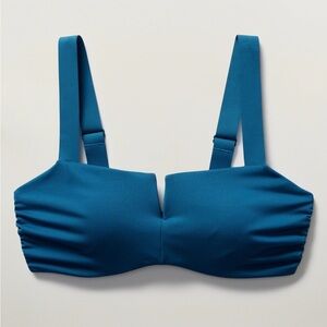 Athleta square neck V-bikini top. Never worn with tags
